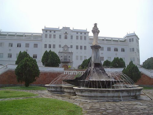 Colegio Santa Rosa De Lima